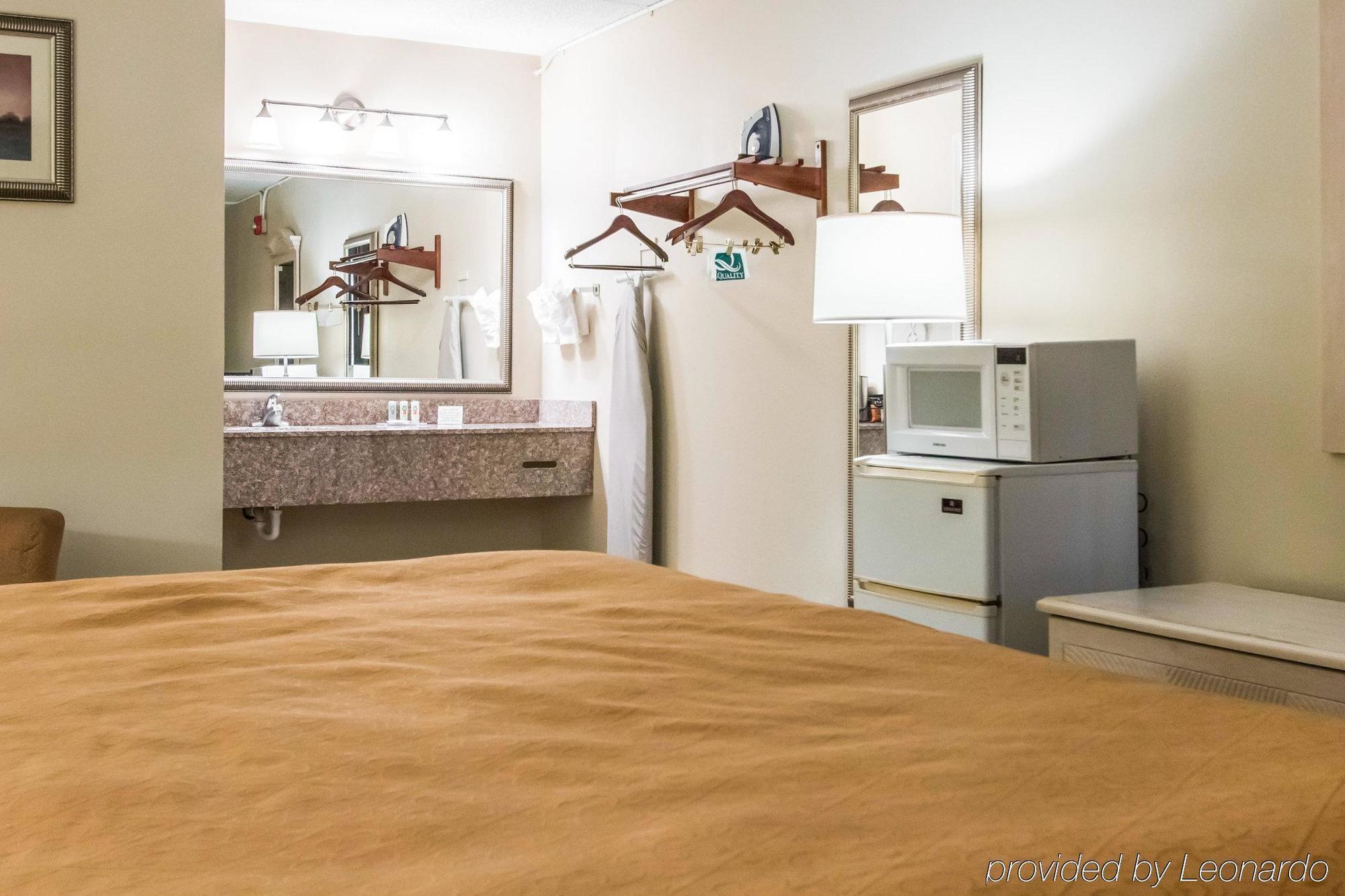 Frogmore Rodeway Inn St. Helena - Beaufort South المظهر الخارجي الصورة